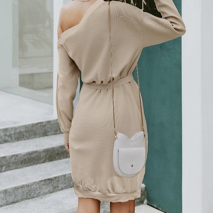 Ladies' Casual Solid Color Sloping Shoulder Collar
