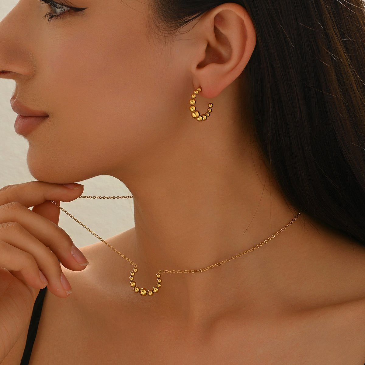 Lxalry Golden Jewelry Set - Crescent Pendant Necklace & Earrings