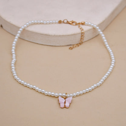 Collier ras du cou élégant en perles blanches et petites perles rondes pour mariage