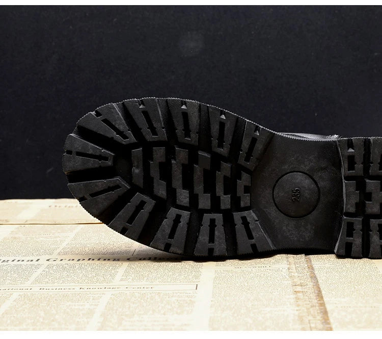 Waterproof Winter Snow Boots Women 2025 Plus Velvet Thick Cotton Women Shoes Black Leather Warm Platform Women's Ankle Boots