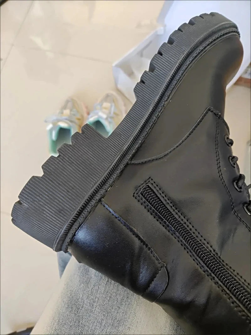 Waterproof Winter Snow Boots Women 2025 Plus Velvet Thick Cotton Women Shoes Black Leather Warm Platform Women's Ankle Boots