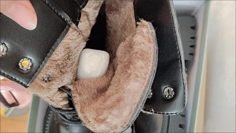 Waterproof Winter Snow Boots Women 2025 Plus Velvet Thick Cotton Women Shoes Black Leather Warm Platform Women's Ankle Boots