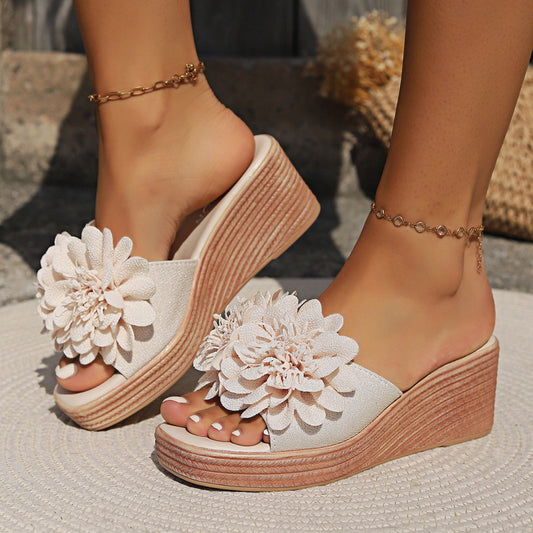 Sandales compensées à motif floral pour femmes