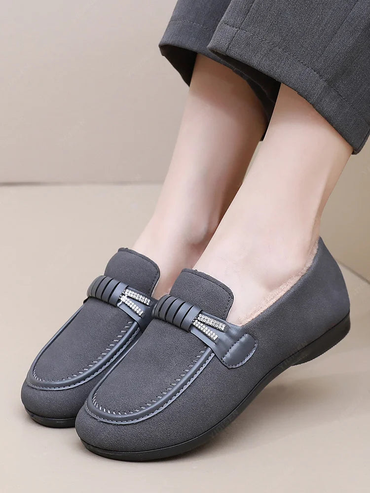 Women Winter Casual Shoes New Soft Flat Non-slip Loafers Fashion Comfort Warm Plush Slip on Female Cotton Shoes