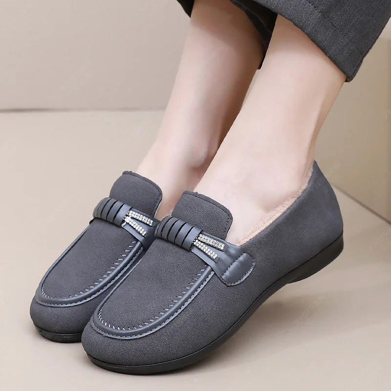 Women Winter Casual Shoes New Soft Flat Non-slip Loafers Fashion Comfort Warm Plush Slip on Female Cotton Shoes