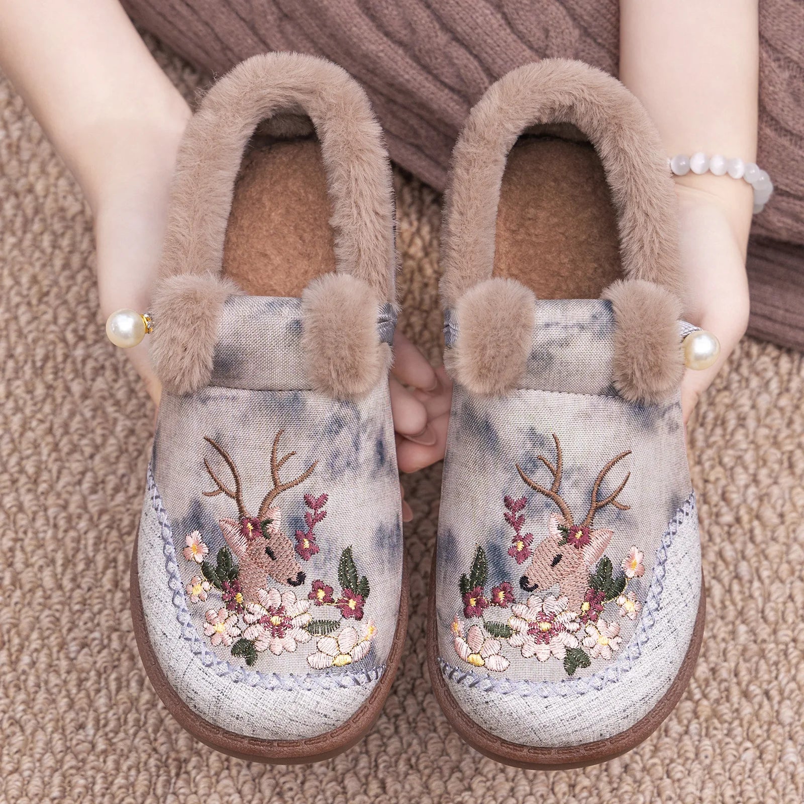 Winter Snow Boots For Women Brand Plus Thick Fur Cotton Shoes Outdoor Warm Footwear Embroidery ladies Ankle Boot Lazy Shoes