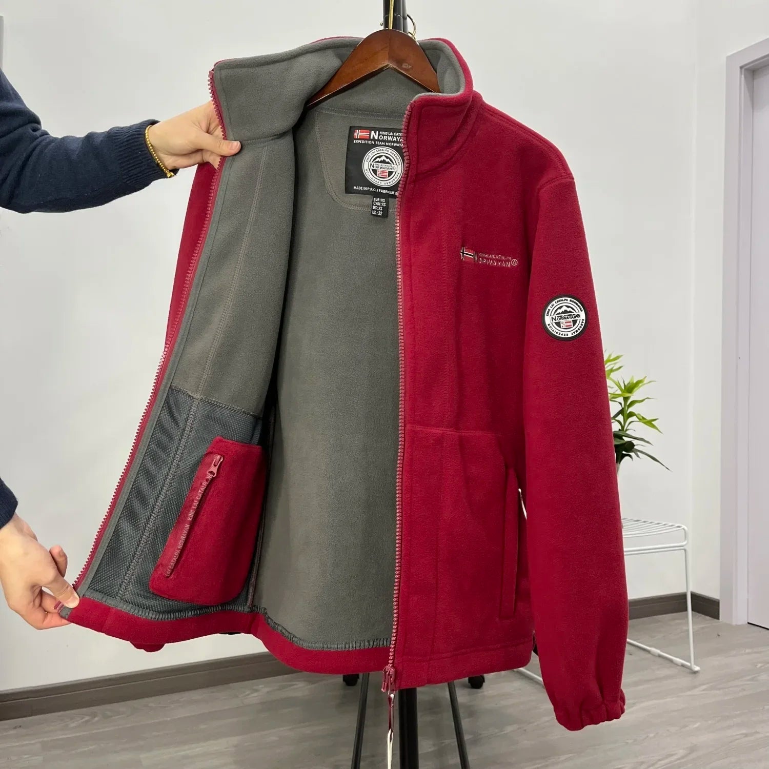 Winter Wool Jacket Men's Mountaineering Double-layer Thick Pocket Jacket Outdoor High Neck Windproof Skiing Sweatshirt Jacket Me