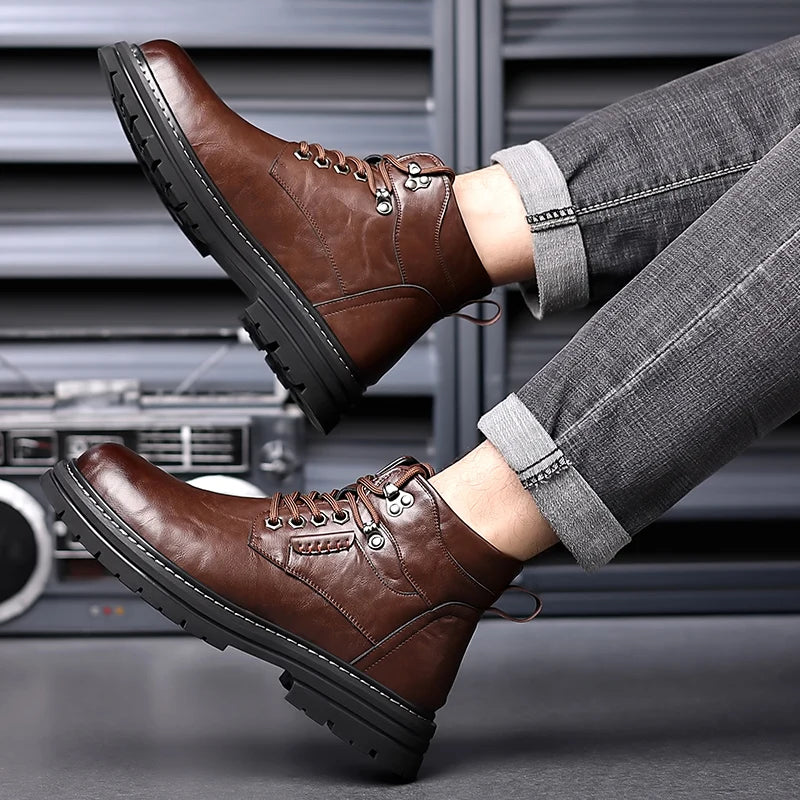 Winter Hot Selling Men's High Top Shoes Thick Soled Wear-resistant Workwear Shoes Trendy Outdoor Men's Motorcycle Boots Handsome