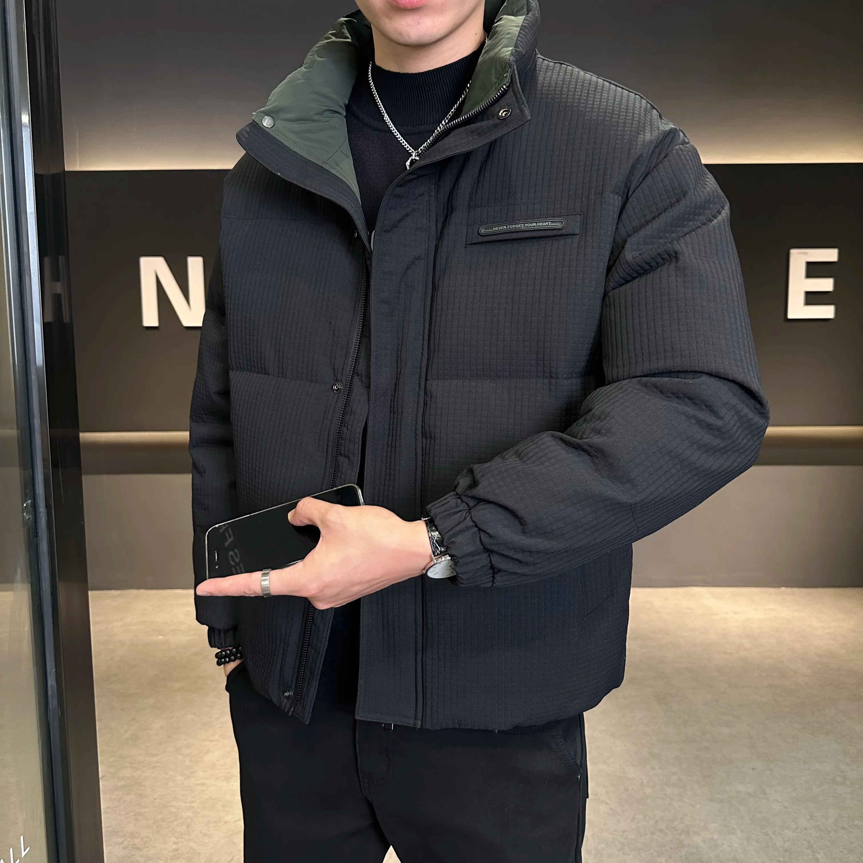 Winter New Shorts high-end White Duck Down Jacket Men Waterproof Casual Outdoor Portable Lightweight Plaid Male Padded Coats