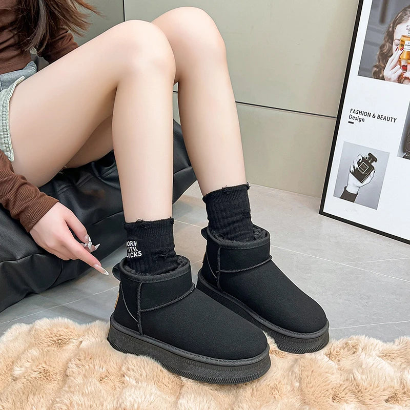 Winter warm cotton shoes for new style, thickened outer wear, slip-on short boots, anti-slip snow ground casual shoes, versatile