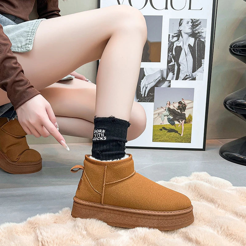 Winter warm cotton shoes for new style, thickened outer wear, slip-on short boots, anti-slip snow ground casual shoes, versatile