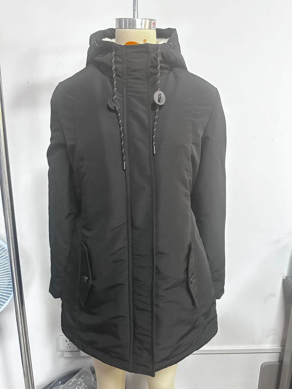 Winter Down Jackets Coats Women Warm Parkas Hooded Waterproof Thick Plush Fleece Lined Female Cotton Puffer Jacket Overcoat AY81