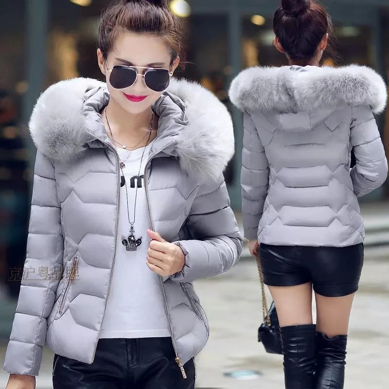 Autumn Winter Women Short Cotton Coat 2025 New Women Cotton Coat Large Fur Collar Parkas Large Size Women'S Cotton Padded Jacket