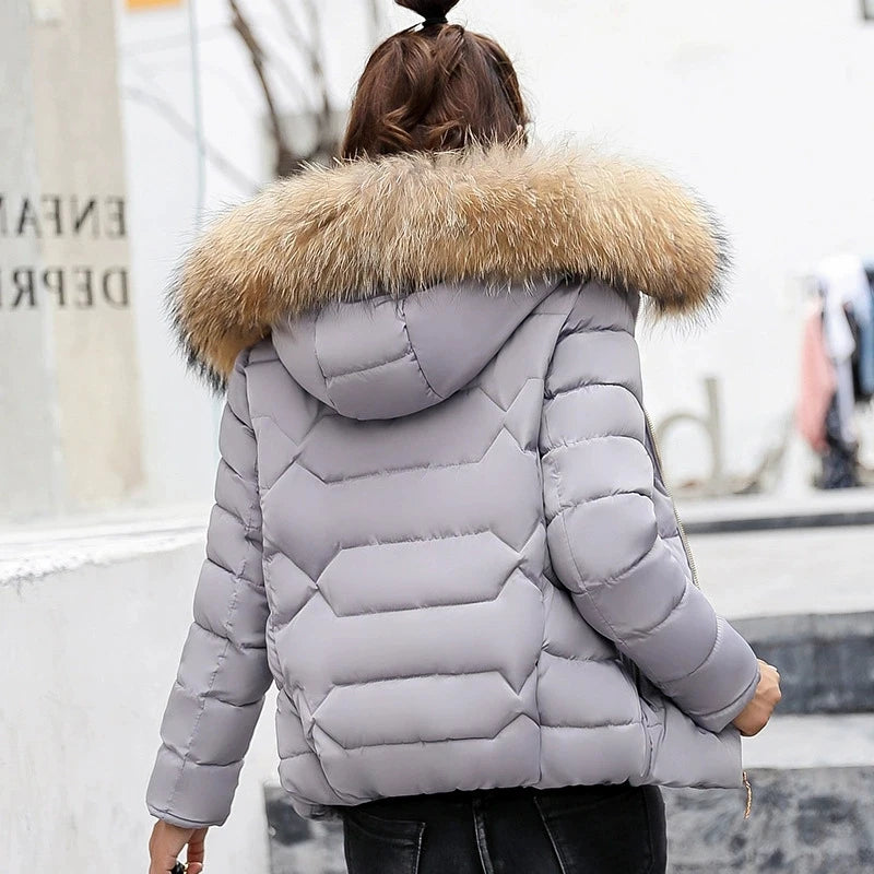 Autumn Winter Women Short Cotton Coat 2025 New Women Cotton Coat Large Fur Collar Parkas Large Size Women'S Cotton Padded Jacket