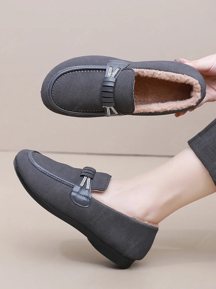 Women Winter Casual Shoes New Soft Flat Non-slip Loafers Fashion Comfort Warm Plush Slip on Female Cotton Shoes