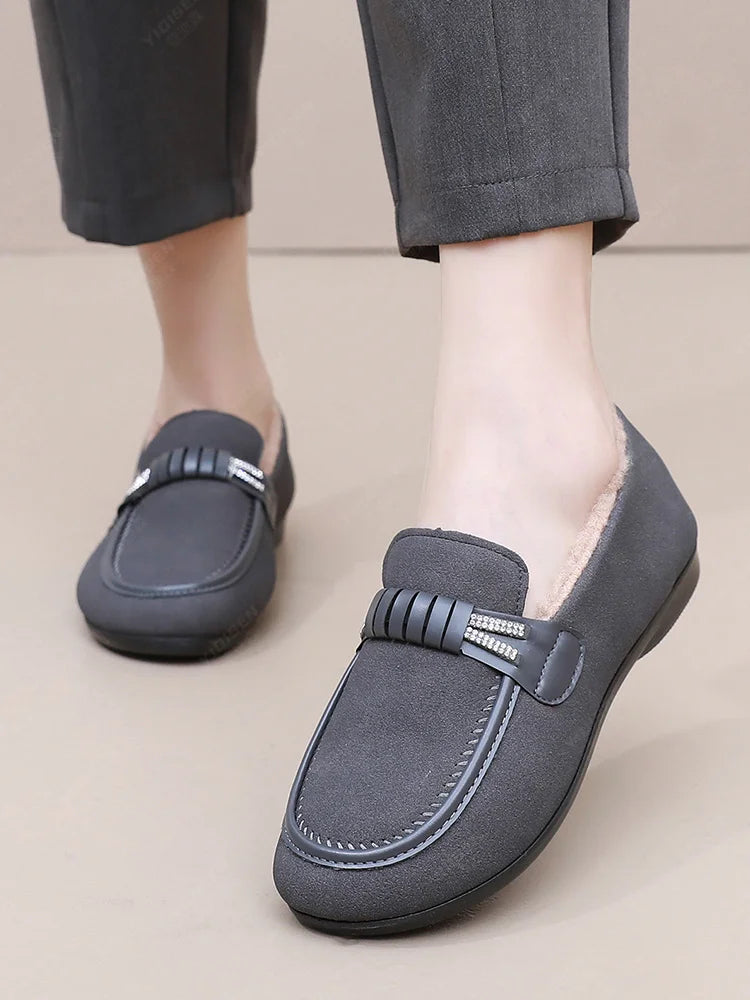 Women Winter Casual Shoes New Soft Flat Non-slip Loafers Fashion Comfort Warm Plush Slip on Female Cotton Shoes