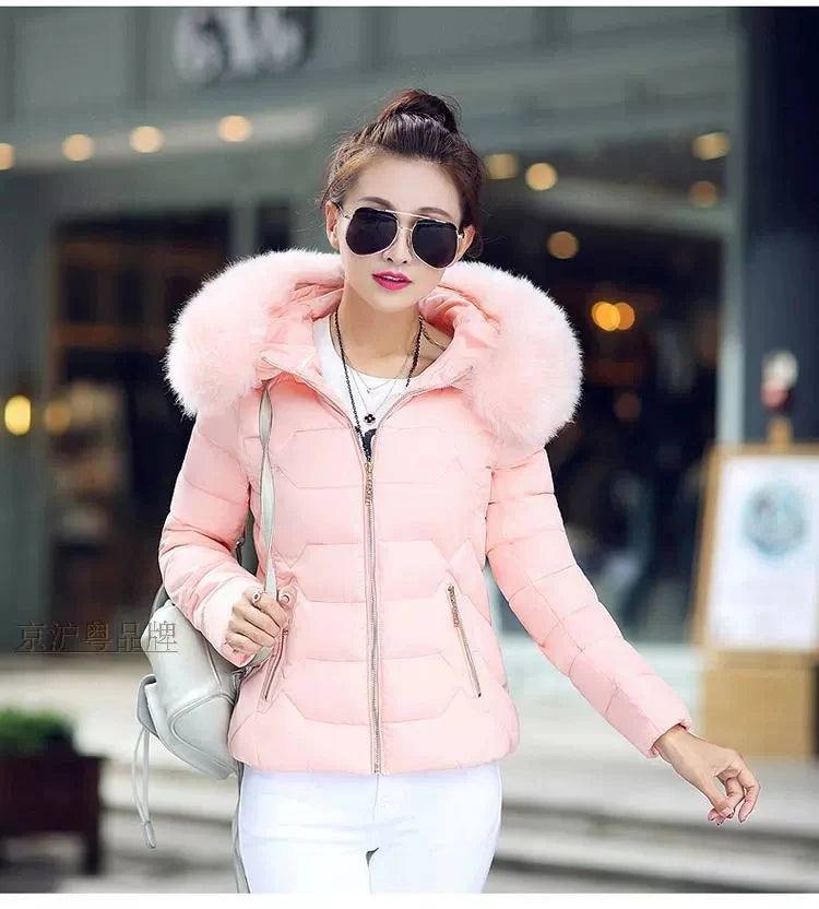 Autumn Winter Women Short Cotton Coat 2025 New Women Cotton Coat Large Fur Collar Parkas Large Size Women'S Cotton Padded Jacket