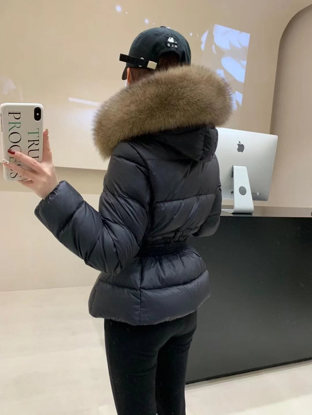 Winter Big Fur Collar Hooded Thickened Warm Jacket Korean Fashion Belt Slim Jacket Women Office Lady Solid Color Versatile Coat